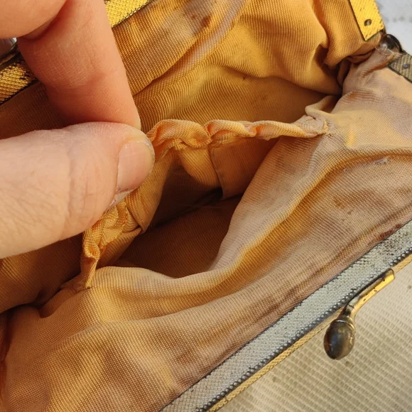 Antique 1920s white and gold art nouveau micro beaded flapper purse - Picture 8 of 13